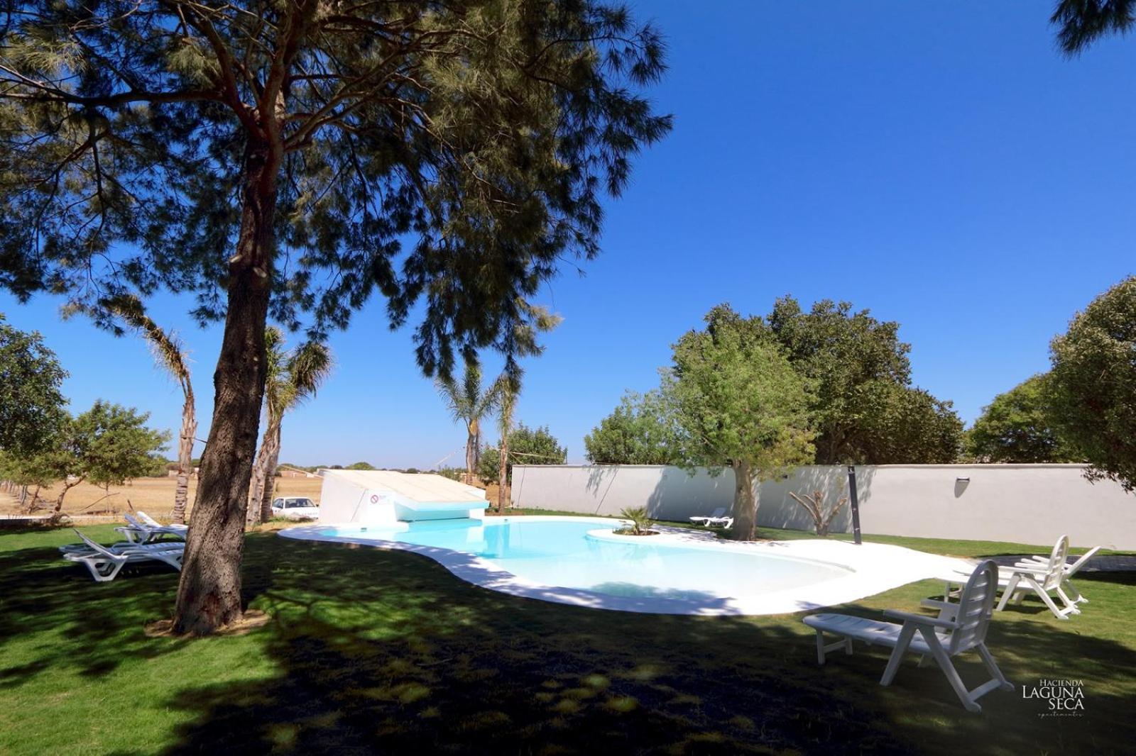Hacienda Laguna Seca - Apart. Lavanda Chiclana de la Frontera Eksteriør billede